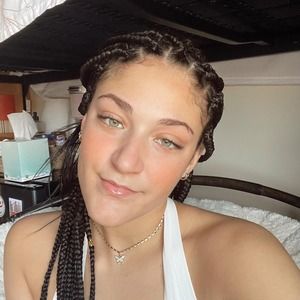 Meet your Posher, Catherine